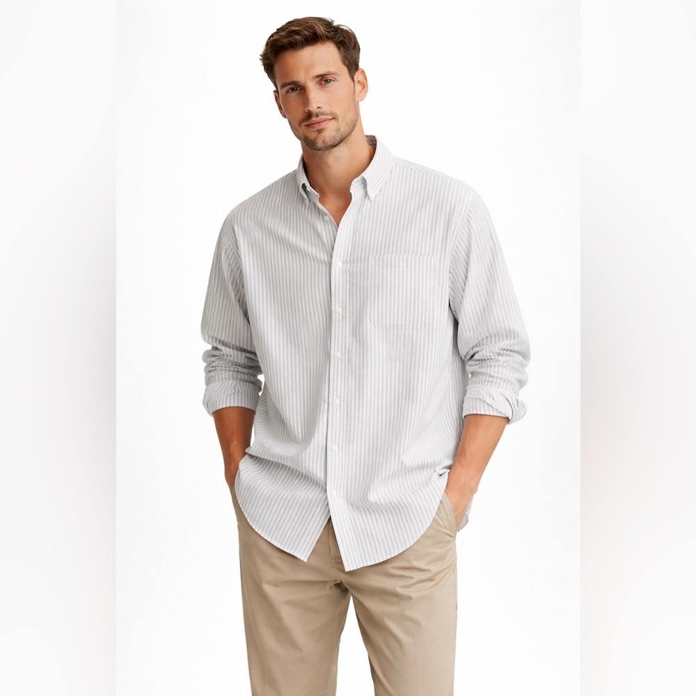 American Eagle Mens Large Oversized Fit White Gray Stripe Button Down Shirt